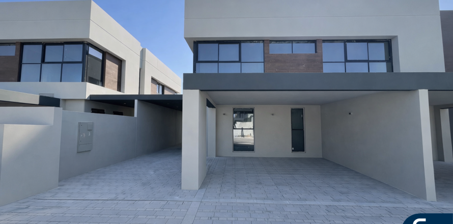 Villetta a schiera a Dubai Land, Dubai, EAU 3 camere da letto, 284 mq. № 688615