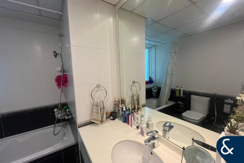 Apartament de vânzare în Jumeirah Lake Towers, Dubai, EAU 2 dormitoare, 179 mp.  №688609 - poză 17