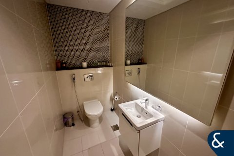 Apartment in Downtown Dubai (Downtown Burj Dubai), UAE 1 bedroom, 85 sq.m. № 688612 - photo 11