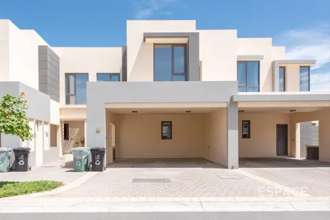 Villa til leje i Dubai Hills Estate, Dubai, UAE 3 soveværelser, 211 kvm № 738403 - foto 2