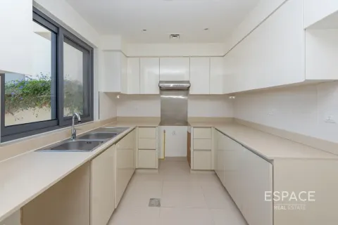 Villa til leje i Dubai Hills Estate, Dubai, UAE 3 soveværelser, 211 kvm № 738403 - foto 5