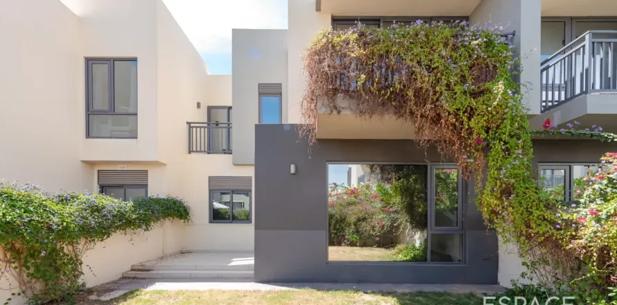 Villa i Dubai Hills Estate, Dubai, UAE 3 soveværelser, 211 kvm № 738403
