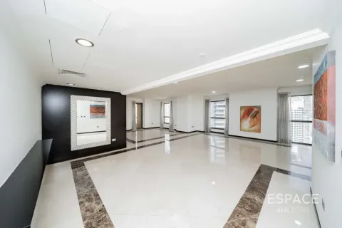 Korter asukohaga Jumeirah Beach Residence, Dubai, AÜE: 4 magamistoaga, 288 m² Nr 738404