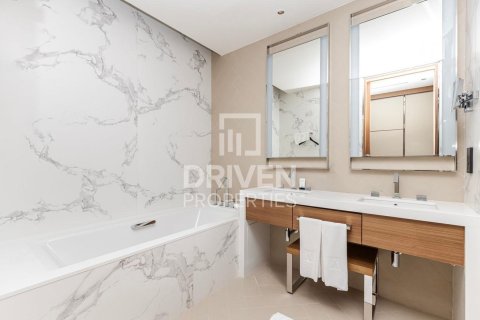 Apartment sa Downtown Dubai (Downtown Burj Dubai), Dubai, UAE 2 silid-tulugan, 111.48 sq.m. № 745676 - larawan 15