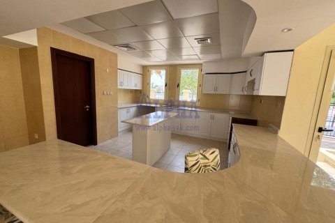 Vila u gradu Al Hamra Village, Ras Al Khaimah, UAE 5 spavaće sobe, 939 m2 Br. 709122 - Slika 5