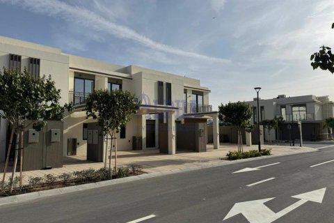 Townhouse sa Al Hamra Village, Ras Al Khaimah, UAE 2 silid-tulugan, 129.1 sq.m. № 709120 - larawan 10