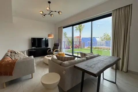 Villa til salg i Al Hamra Village, Ras Al Khaimah, UAE 5 soveværelser, 824 kvm № 709125 - foto 7
