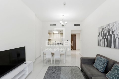 Appartamento in vendita a Jumeirah Village Triangle, Dubai, EAU 1 camera da letto, 74.97 mq. № 744625 - foto 7