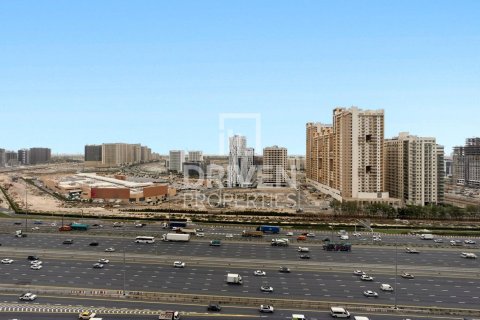 Appartamento in vendita a Jumeirah Village Triangle, Dubai, EAU 1 camera da letto, 74.97 mq. № 744625 - foto 2