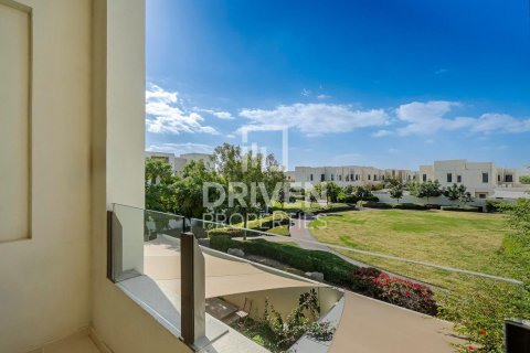Müüa villa asukohaga Reem, Dubai, AÜE: 3 magamistoaga, 233.84 m² Nr 744626 - pilt 3