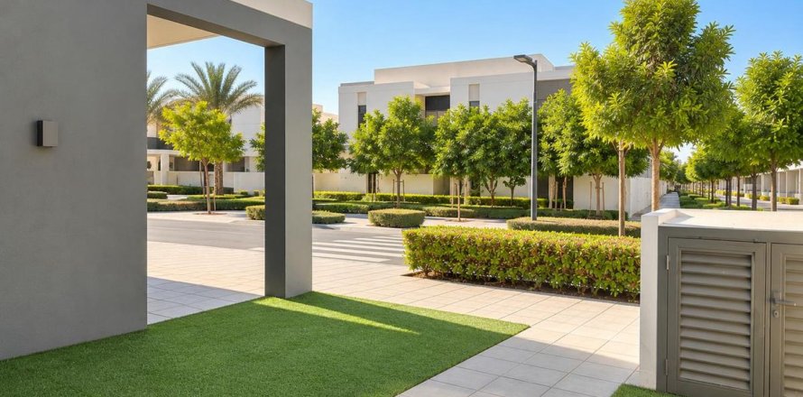 Villa in Dubai, UAE 4 bedrooms, 249.2 sq.m. № 765792