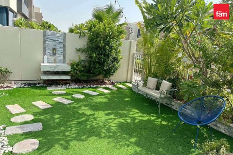 Vila u Dubai Hills Estate, UAE 4 spavaćih soba, 302.4 m2 Br. 765795 - fotografija 12