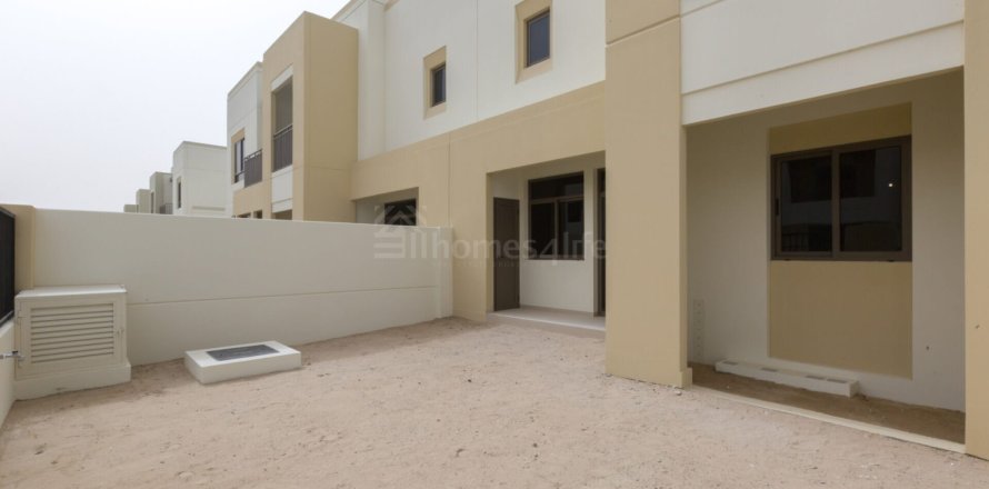 Villa à Town Square, Dubai, EAU: 3 chambres, 188 m2 № 735905