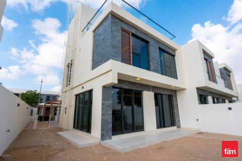 Townhouse în Dubai, EAU 6 dormitoare, 269.3 mp.  №705616