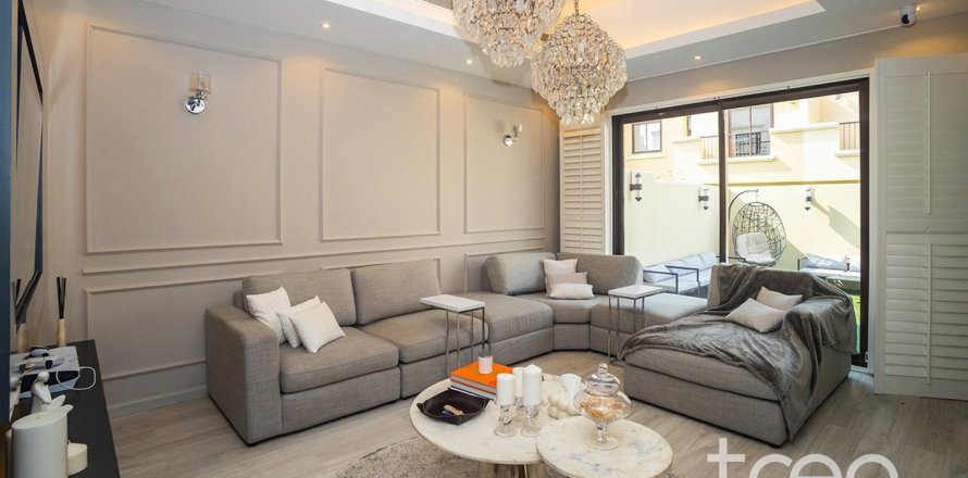 Kaupunkipientalo Reem, Dubai, Arabiemiraatit 3 makuuhuonetta, 221.57 m2 № 758831