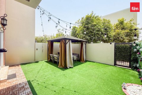 Rijtjeshuis in Dubai, VAE 3 slaapkamers, 163.4 vr.m. nr 738948