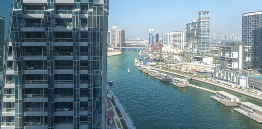 Apartment in Business Bay, Dubai, UAE 3 bedrooms, 257.8 sq.m. № 655780