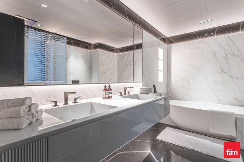 Apartment in Business Bay, Dubai, UAE 3 bedrooms, 257.8 sq.m. № 655780 - photo 11