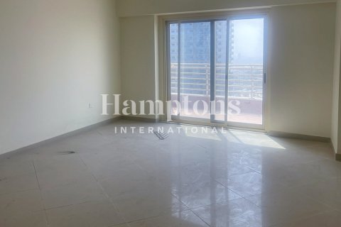 Apartment in Jumeirah Lake Towers, Dubai, UAE 2 bedrooms, 90.06945850 sq.m. № 688047 - photo 5