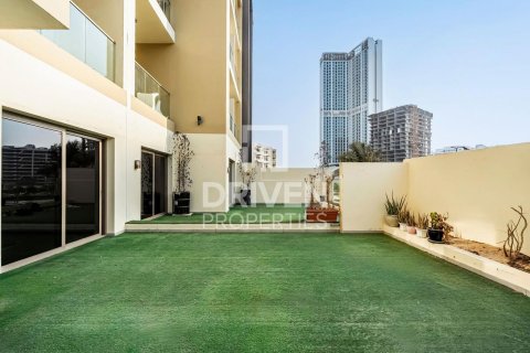 Apartment in Arjan, Dubai, UAE 2 bedrooms, 216 sq.m. № 653941