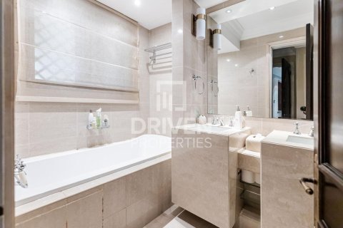 Apartment in Downtown Dubai (Downtown Burj Dubai), UAE 1 bedroom, 114 sq.m. № 684303 - photo 10