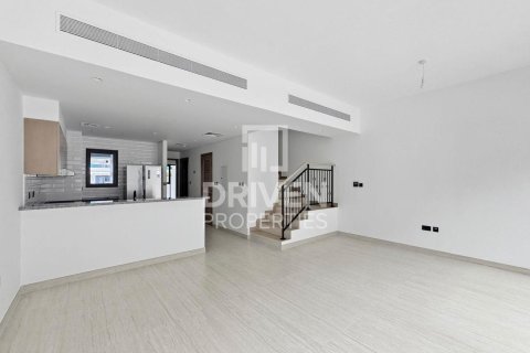 Kamienica do wynajęcia w Damac Lagoons, Dubai, ZEA 5 sypialnie, 306.02 mkw., nr 745389 - zdjęcie 4