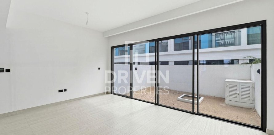 Kamienica w Damac Lagoons, Dubai, ZEA 5 sypialnie, 306.02 mkw. nr 745389