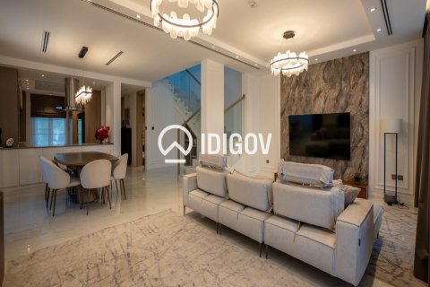 Vilë në Jumeirah Park, Dubai, Emiratet e Bashkuara Arabe 4 dhoma gjumi, 226.4 m2. № 735827