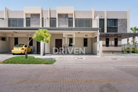 Townhouse di Dubai, UEA 3 kamar tidur, 184.69 m2 nomor 756632 - foto 1