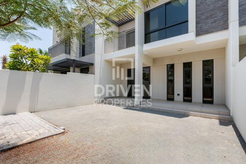 Townhouse di Dubai, UEA 3 kamar tidur, 184.69 m2 nomor 756632 - foto 11