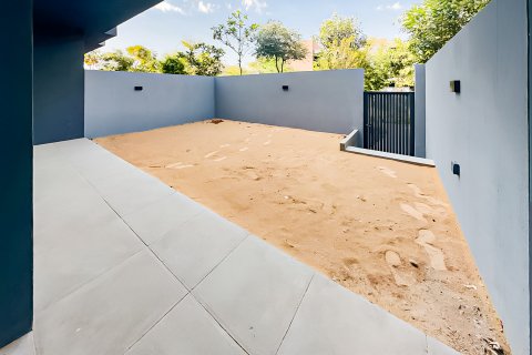 Adosado en venta en Tilal City, Sharjah, EAU 4 dormitorios, 247.21 m2 № 748494 - foto 3