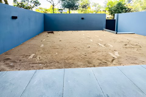 Adosado en venta en Tilal City, Sharjah, EAU 4 dormitorios, 247.21 m2 № 748494 - foto 4