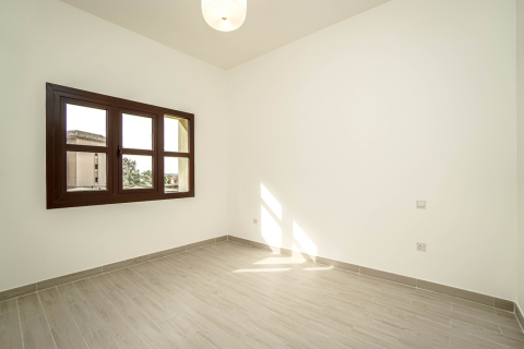 Apartamento en venta en Jumeirah Golf Estates, Dubai, EAU 2 dormitorios, 128 m2 № 718150 - foto 11