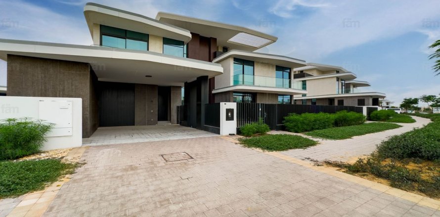 Villa à Dubai Hills Estate, Dubai, EAU: 6 chambres, 1286.4 m2 № 702520