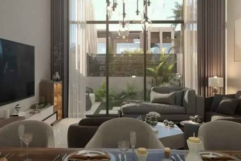 Apartment til salg i Dubai Investment Park, Dubai, UAE 1 soveværelse, 68.56 kvm № 718382 - foto 5