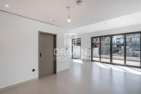 Villa til leje i Tilal Al Ghaf, Dubai, UAE 4 soveværelser, 220.27 kvm № 745338 - foto 3