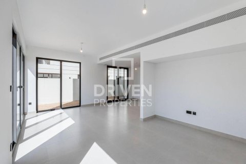 Villa sa Tilal Al Ghaf, Dubai, UAE 4 silid-tulugan, 220.27 sq.m. № 745338