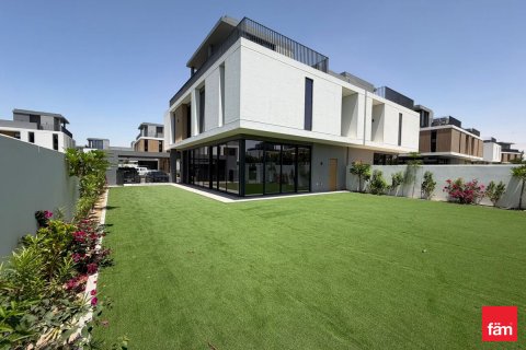 Villa in Dubai, UAE 5 bedrooms, 420 sq.m. № 712811