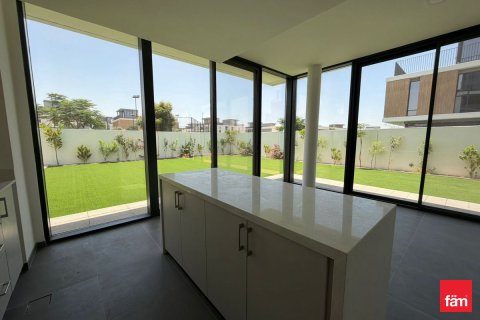 Villa in Dubai, UAE 5 bedrooms, 420 sq.m. № 712811 - photo 28