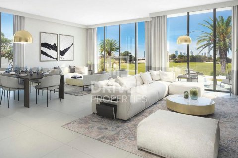 Villa in vendita a Dubai, EAU 4 camere da letto, 582 mq. № 654463 - foto 1