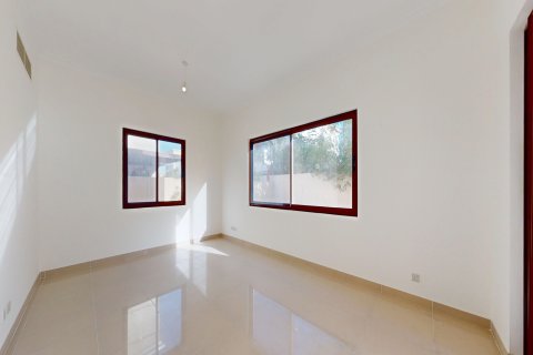 Willa na sprzedaż w Dubai, ZEA 5 sypialnie, 446 mkw., nr 734215 - zdjęcie 2