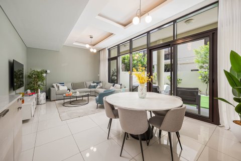 DAMAC Hills (Akoya by DAMAC)、Dubai、UAE にあるタウンハウス販売中 3ベッドルーム、204.39 m2、No748857 - 写真 2