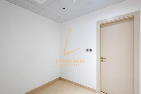 Appartamento in affitto a Palm Jumeirah, Dubai, EAU 2 camere da letto, 124 mq. № 709669 - foto 12