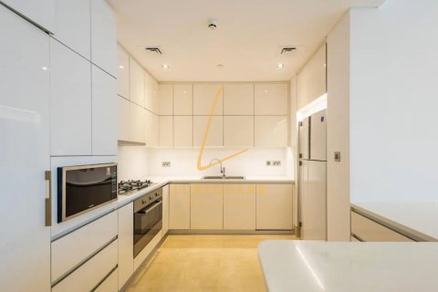 Appartamento in affitto a Palm Jumeirah, Dubai, EAU 2 camere da letto, 124 mq. № 709669 - foto 3