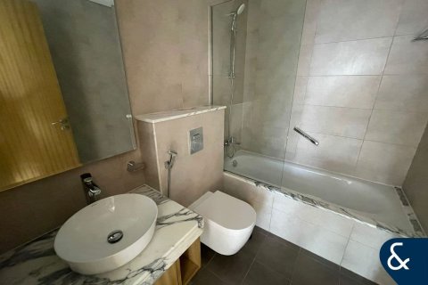 Apartmen di AYKON CITY di Sheikh Zayed Road, Dubai, UAE 2 bilik tidur, 83 meter persegi № 671624 - foto 4
