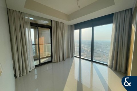 Apartmen di AYKON CITY di Sheikh Zayed Road, Dubai, UAE 2 bilik tidur, 83 meter persegi № 671624 - foto 3