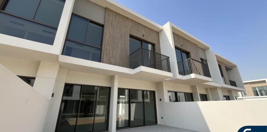 ویلا در The Valley، Dubai ، امارات متحده عربی 3 خوابه ، 174 متر مربع.  شماره 668268