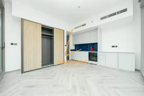 Apartment in Business Bay, Dubai, UAE 1 room, 38 sq.m. № 700452 - photo 15