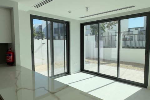 Villa à louer à Dubai Land, Dubai, EAU 4 chambres, 231 m2 № 700406 - photo 17