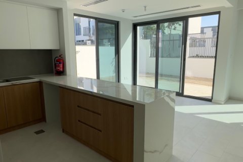 Vila u Dubai Land, Dubai, UAE 4 spavaćih soba, 231 m2 Br. 700406 - fotografija 7